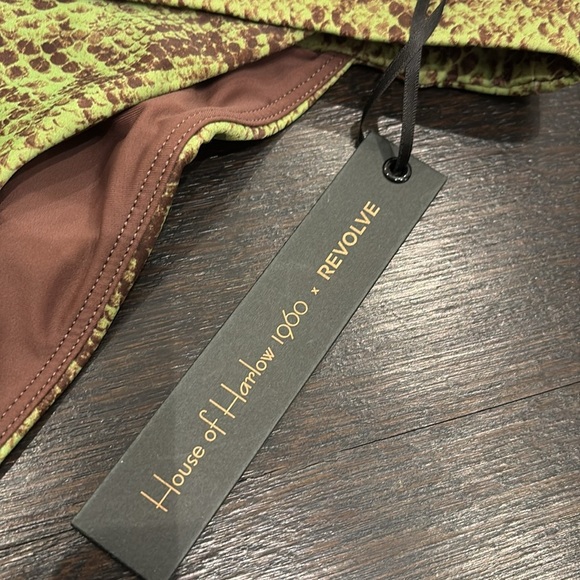 House of Harlow NWT Green Snakeskin Bikini Set - Picture 4 of 7